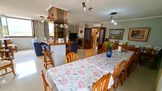 ESPECTACULAR CHALET EN BENIDORM CON APARTAMENTO DE VERANO — 7