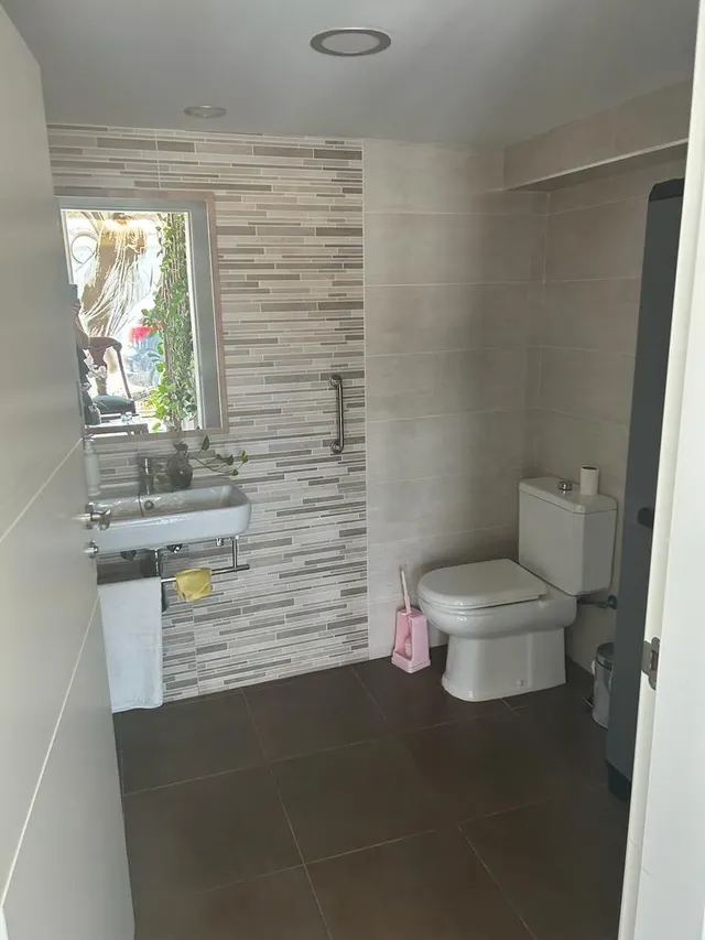 LOCAL COMERCIAL EN VENTA EN ATARFE — 12