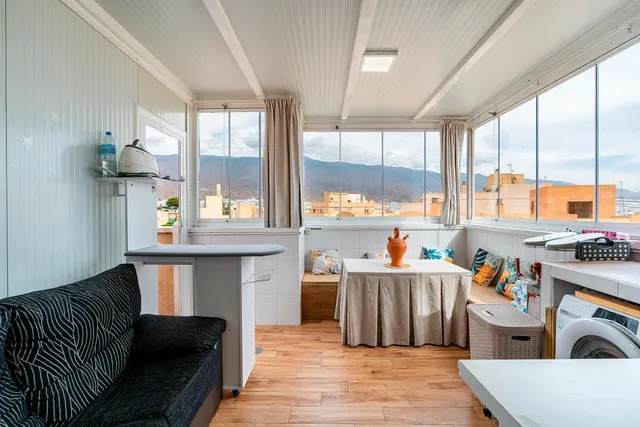¡descubre este ático con amplía terraza, garaje y trastero! — 7