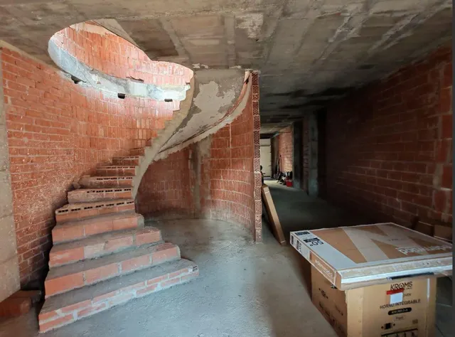 SE VENDE ESTRUCTURA EN ARTANA DE 3 PLANTAS Y PLANTA BAJA — 13