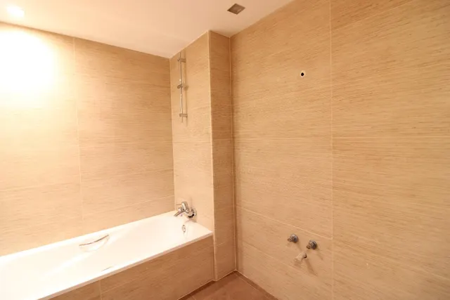 EXCLUSIVA VIVIENDA DE CASI 200M2, REFORMADA A ESTRENAR Y A POCOS PASOS DEL CAUCE DEL TURIA — 44