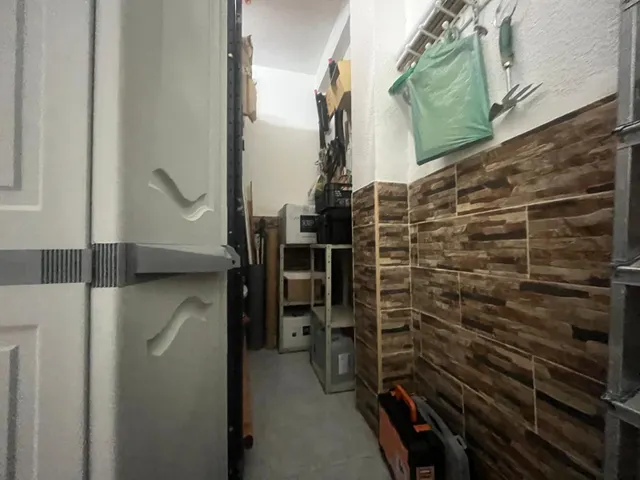 Gran oportunidad local de 139 metros en Valdeolleros — 20