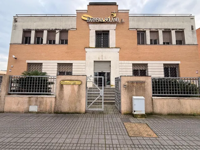 Edificio industrial en el Polígono del Granadal – Córdoba ca - foto 2