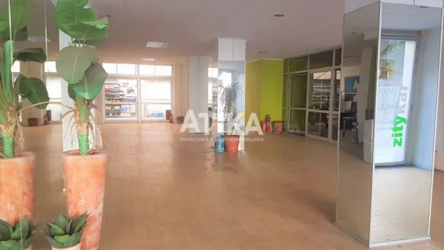 EXCELENTE LOCAL EN VENTA - foto 3