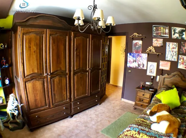AMPLIA VIVIENDA CON ASCENSOR - ZONA CENTRO — 12