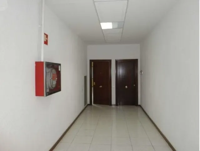 ALQUILER DE OFICINA EN EDIFICIO EXPOZARAGOZA DE LA CARRETERA DE MADRID — 4