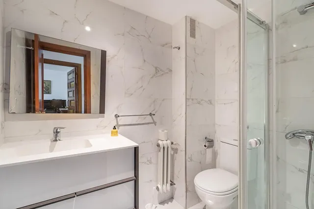 MAGNIFICA VIVIENDA EN LAS FLORES - CAMINO DE RONDA — 7