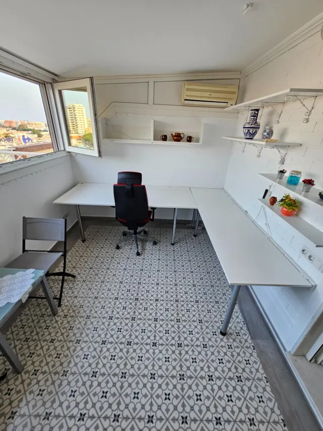 EN ALQUILER FABULOSO PISO-ATICO DE 3 DORMITORIOS + 2 BAÑOS,EN ALMERIA CAPITAL, ZONA AVDA.MEDITERRANEO Y CARREFOUR — 48