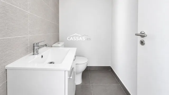 ALOVERA - Obra nueva. Ático con terraza de 10 m2, 3 habitaciones, 3 baños, 2 plazas de garaje, Trastero y piscina. — 20