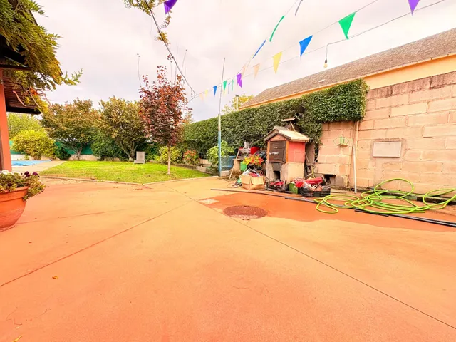 Casa con piscina — 26