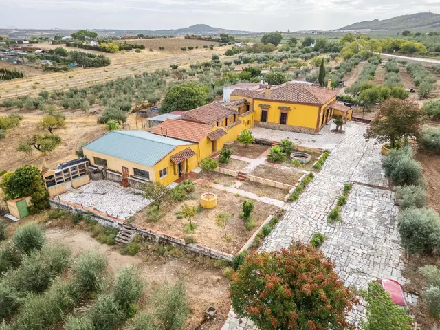 ESPECTACULAR FINCA DE 2,2 HECTÁREAS: PRIVACIDAD, NATURALEZA  - foto 3