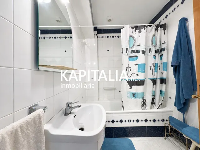 ESTUPENDA CASA ADOSADA CON GARAJE PRIVADO A LA VENTA EN ENGUERA — 30
