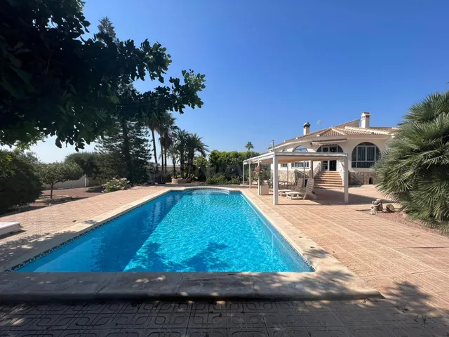 Espectacular Villa en Ciudad Quesada zona Rojales con piscin