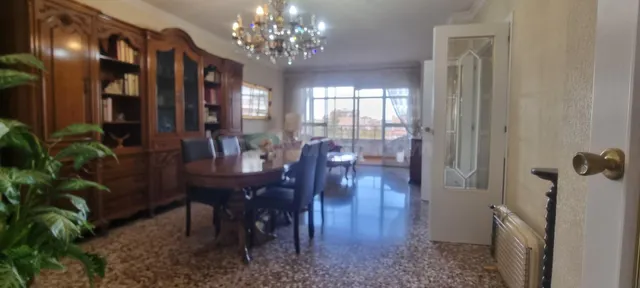 Piso de 4 dormitorios en pleno Paseo Alfonso XIII amueblado — 5