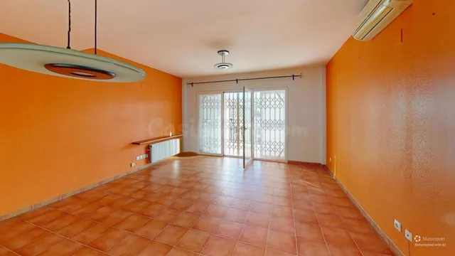 Chalet independiente en Urbanización Vall de Lliria — 5