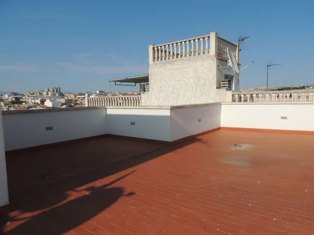 !!!!OCASION!!!! PISO + COCHERA INDEPEN + TERRAZA!!!!!!!EDIFICIO DE 2 PLANTAS Y 2 VECINOS POR PLANTA+ — 3