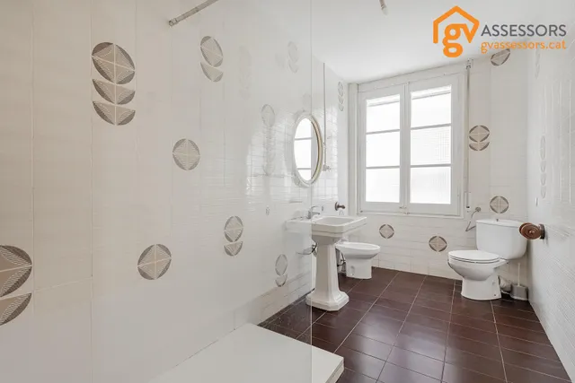 EXCLUSIVO PISO DE 133M2 CON 5 habitaciones — 11