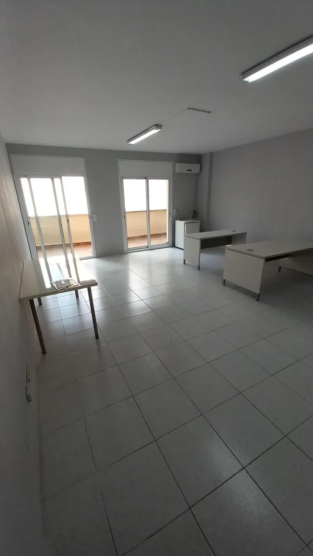 Despacho en el centro de Mataró, cerca de la Riera y del Ayuntamiento — 3