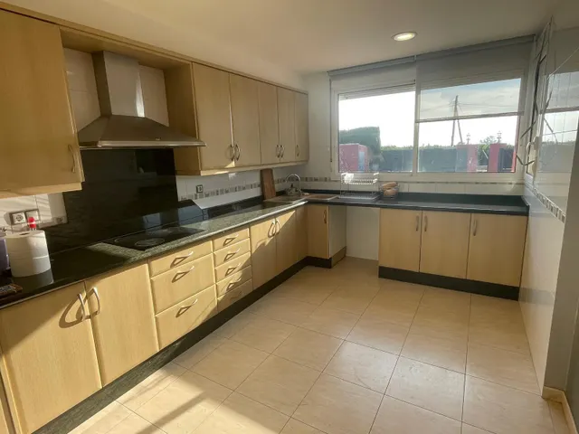 Villa venta en Castellón, zona Ctra.Alcora-L´Abeller, 220 m2