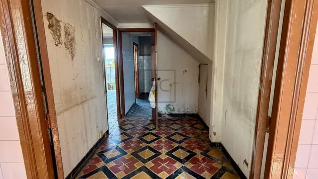 Casa adosada, para reformar en Neda. — 12