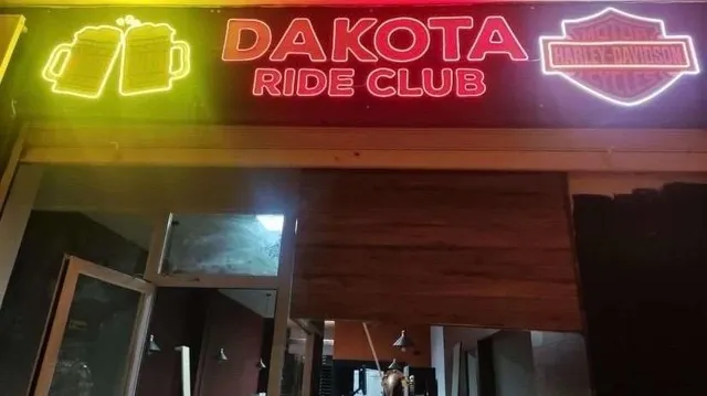 INCREIBLE LOCAL COMERCIAL A 50 MTS DE LA PLAYA DEL PUERTO DE SAGUNTO — 2