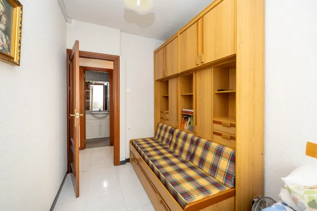 PISO DE 3 DORMITORIOS CON TERRAZA Y VISTAS EN EL ZAIDÍN – 5.ª PLANTA CON ASCENSOR — 28