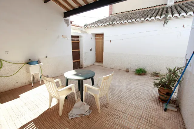 Casa de pueblo 4 habitaciones, planta baja con patio, garaje y gran potencial en La Palma — 45