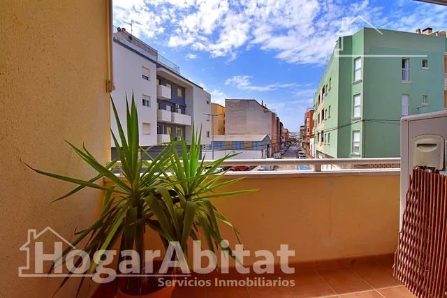 Seminuevo en denia, luminoso y espacioso con balcón y ascensor — 18