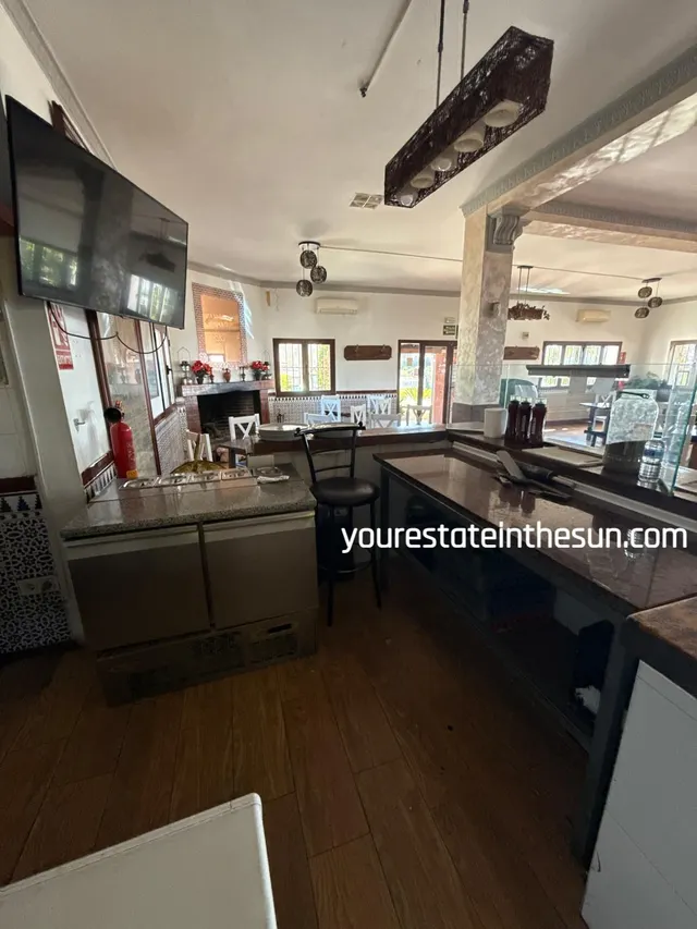 Restaurante 4 habitaciones 373m² en venta - El Madroñal — 50