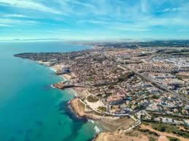 VILLA DE 3 DORMITORIOS 3 BAÑOS EN ORIHUELA COSTA ( LAS COLINAS GOLF ) — 21