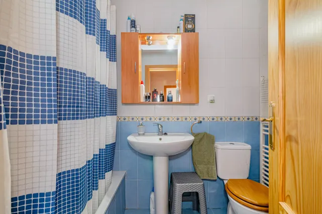 CHALET PAREADO CON PISCINA COMUNITARIA, CIJUELA — 30