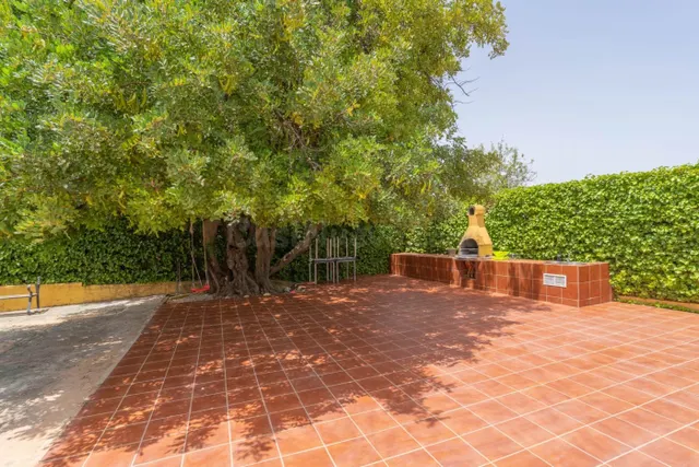 CASA DE CAMPO CON PISCINA Y BARBACOA, CERCA DE LA MONTAÑA - foto 4