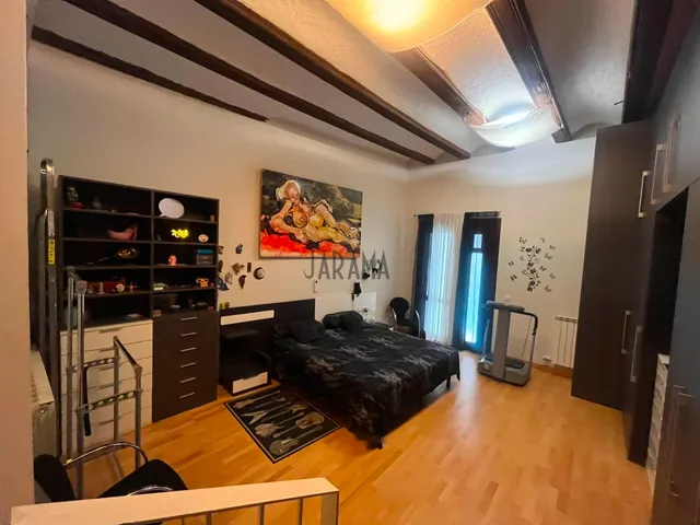 PISO CÉNTRICO CON TERRAZA — 7
