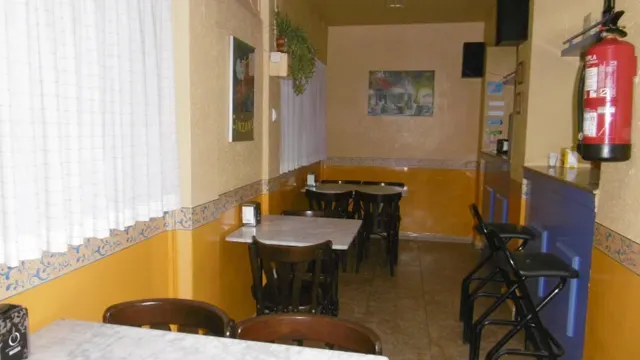 Local cafetería en alquiler en Galerias Franquet en el centro de la ciudad — 5