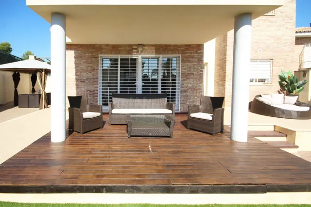 CHALET EN VENTA EN CALICANTO – CHIVA | 3 DORMITORIOS | 3 BAÑ - foto 4