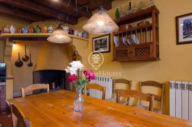 Masía céntrica en venta en Orrius, con negocio en funcionamiento (hostelería) — 17