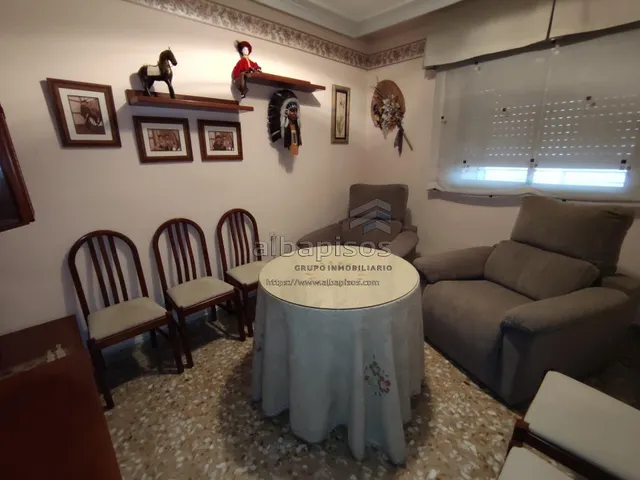 PISO DE CUATRO habitaciones SIN ASCENSOR. MUY BUENA ZONA — 7