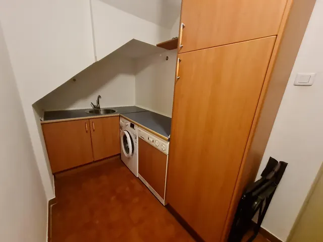 Chalet adosado en alquiler con terraza, piscina y dos plazas de garaje junto al Paseo de Zorrilla — 35