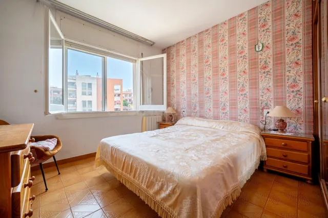 FANTASTICO PISO EN EL CORAZÓN DE CAMBRILS