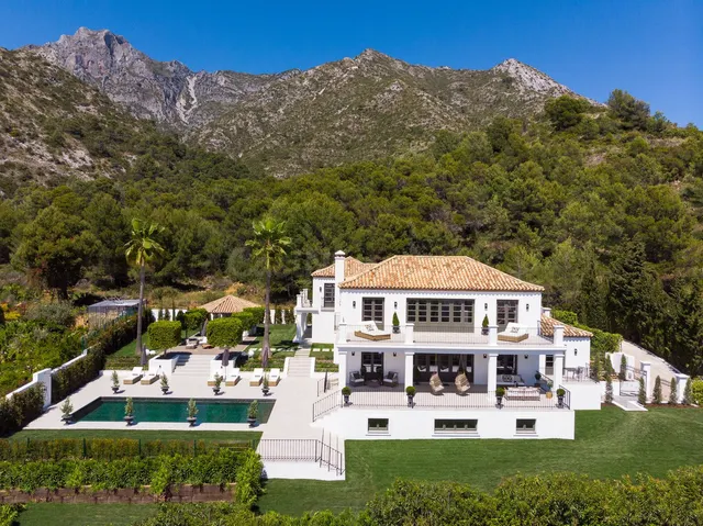 Chalet 6 habitaciones 682m² en venta - Marbella - foto 2