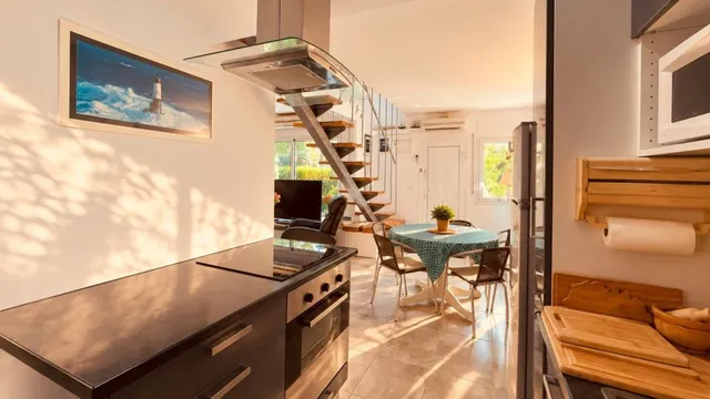 Casa de 3 dormitorios con amarre privado de 10 x 3,50 m, licencia turística y piscina comunitaria – Port Estrella, Santa Margarida, Roses — 6