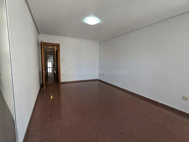 ALQUILER LARGA ESTANCIA SIN AMUEBLAR EN TORRELLANO - foto 2