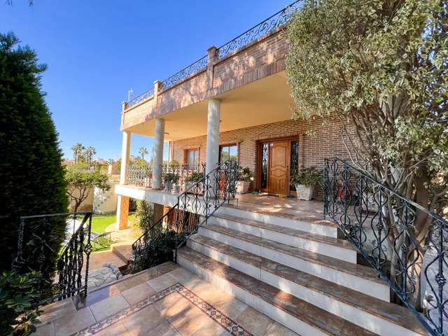 Villa 5 habitaciones 300m² en venta - Centro de la Ciudad Qu - foto 4