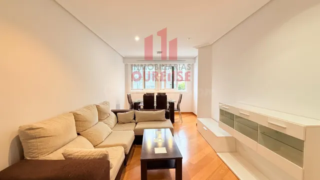 PRECIOSA VIVIENDA SEMINUEVA SITUADA EN O COUTO — 2