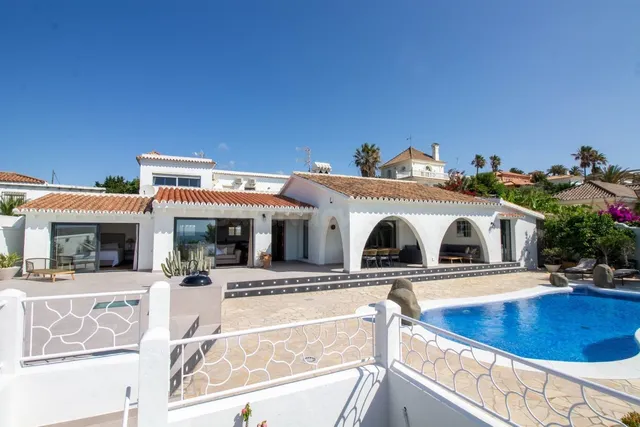 Villa 4 habitaciones 168m² en alquiler - Costa del Sol