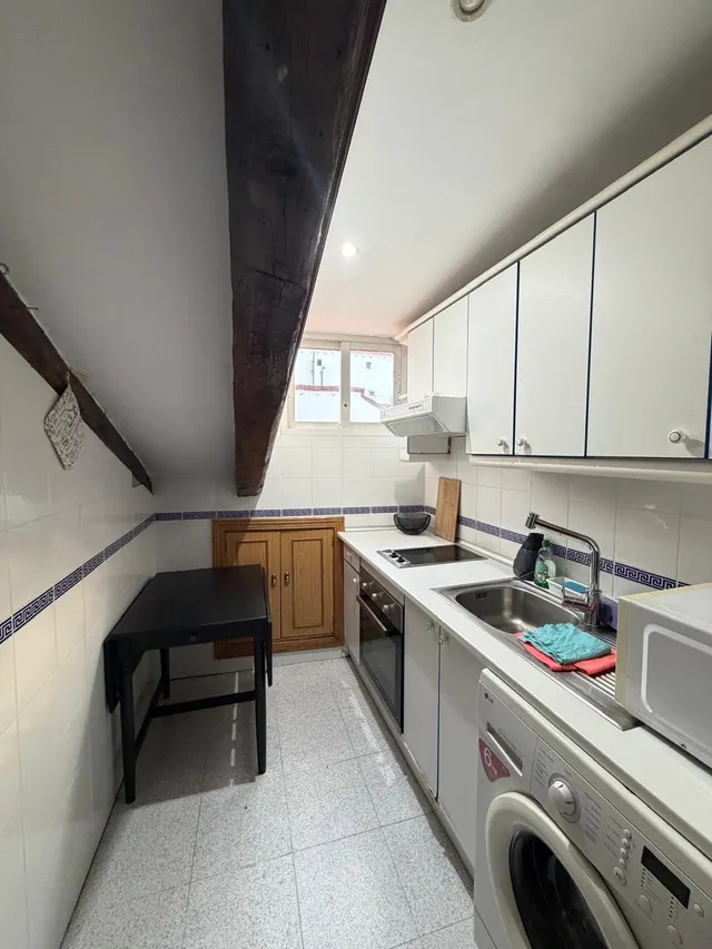 ACOGEDOR APARTAMENTO amueblado en pleno CENTRO de Madrid — 22