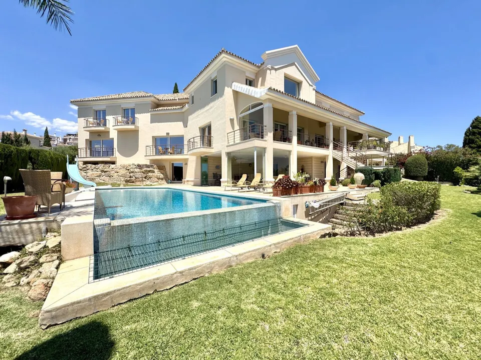 Chalet 6 habitaciones 762m² en venta - Riviera del sol