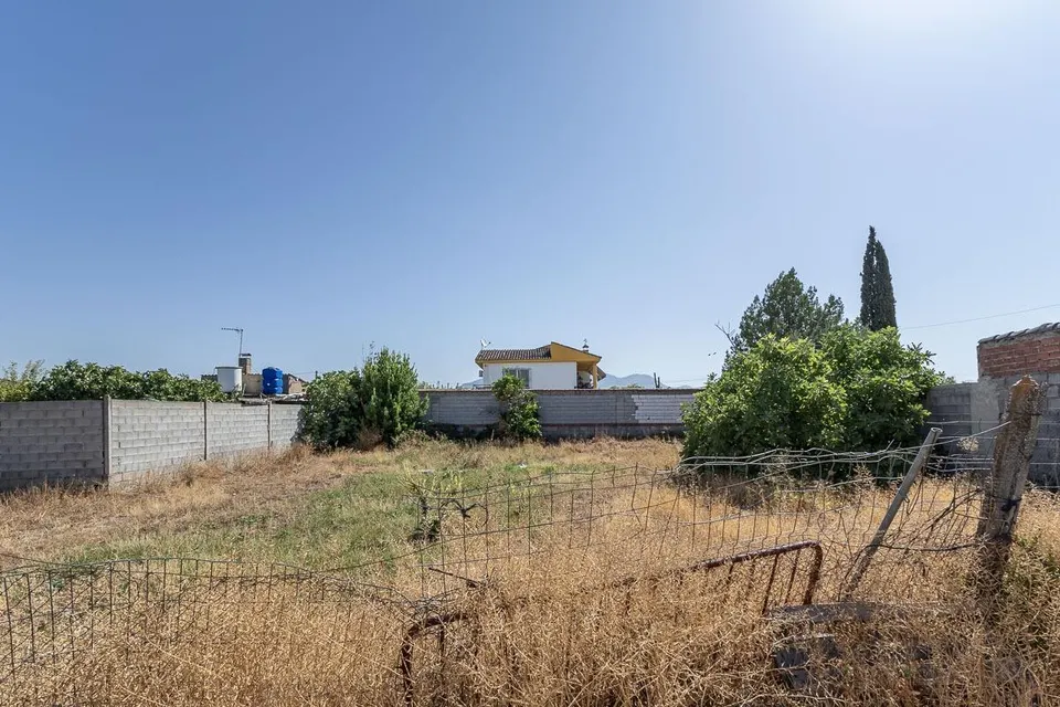 PARCELA RÚSTICA DE 478 M2 EN MARACENA