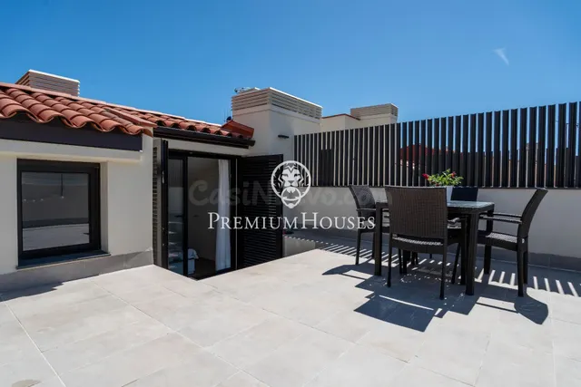 Ático dúplex de reciente construcción en la emblemática Plaç - foto 4