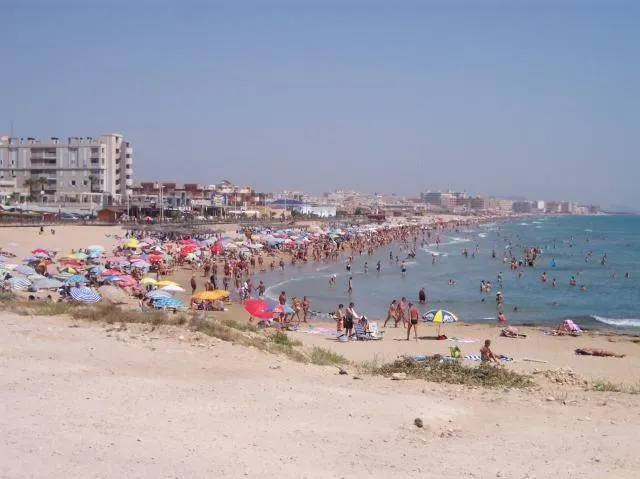 Espectacular Piso Reformado con Vistas al Mar en La Mata - ¡Tu Refugio Mediterráneo! — 44